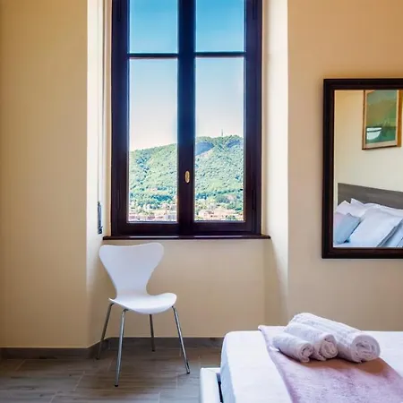 Altido Great View - 2 Bedroom Apt With Garden Apartment *