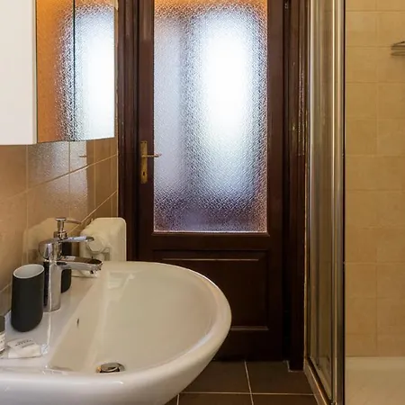 Altido Great View - 2 Bedroom Apt With Garden *