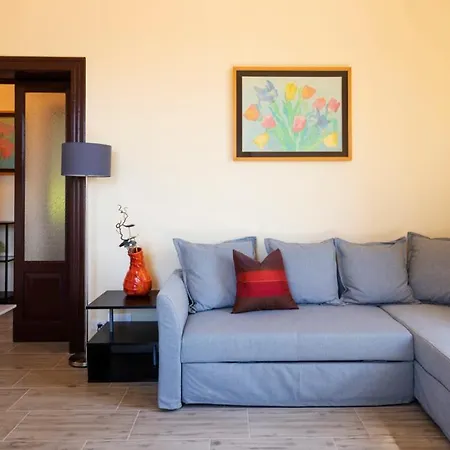 Apartment Altido Great View - 2 Bedroom Apt With Garden Como